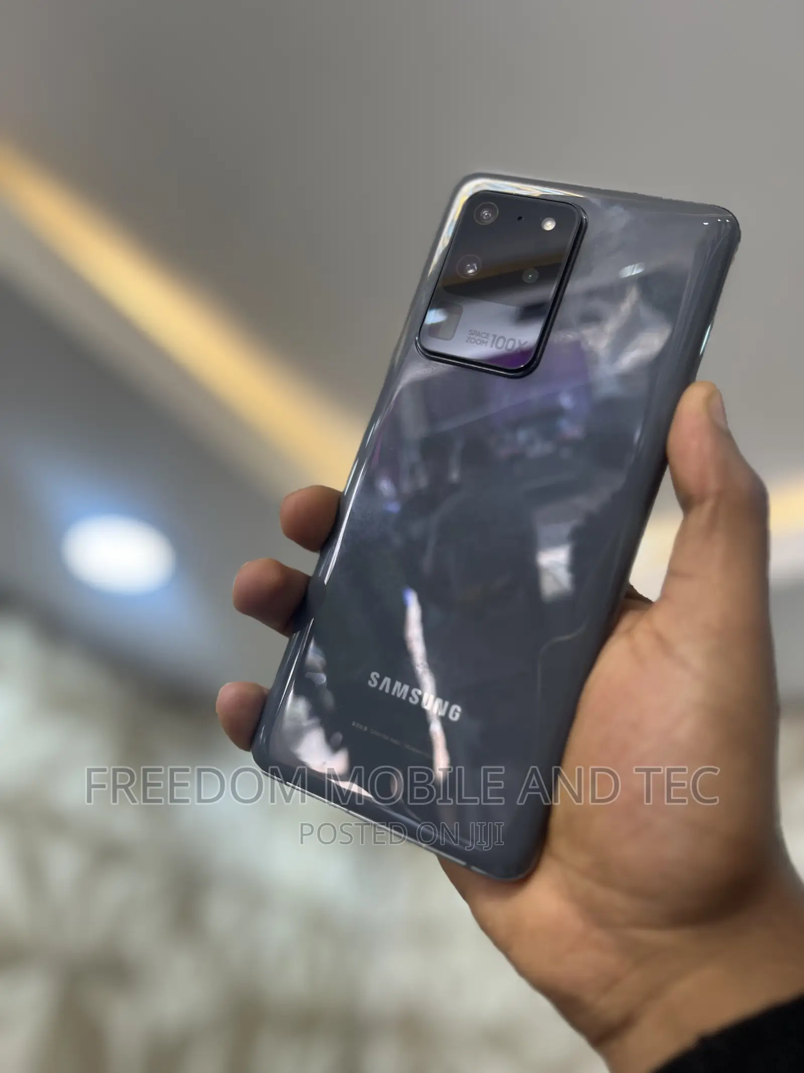 New Samsung Galaxy S20 Ultra 5G 256 GB Gray