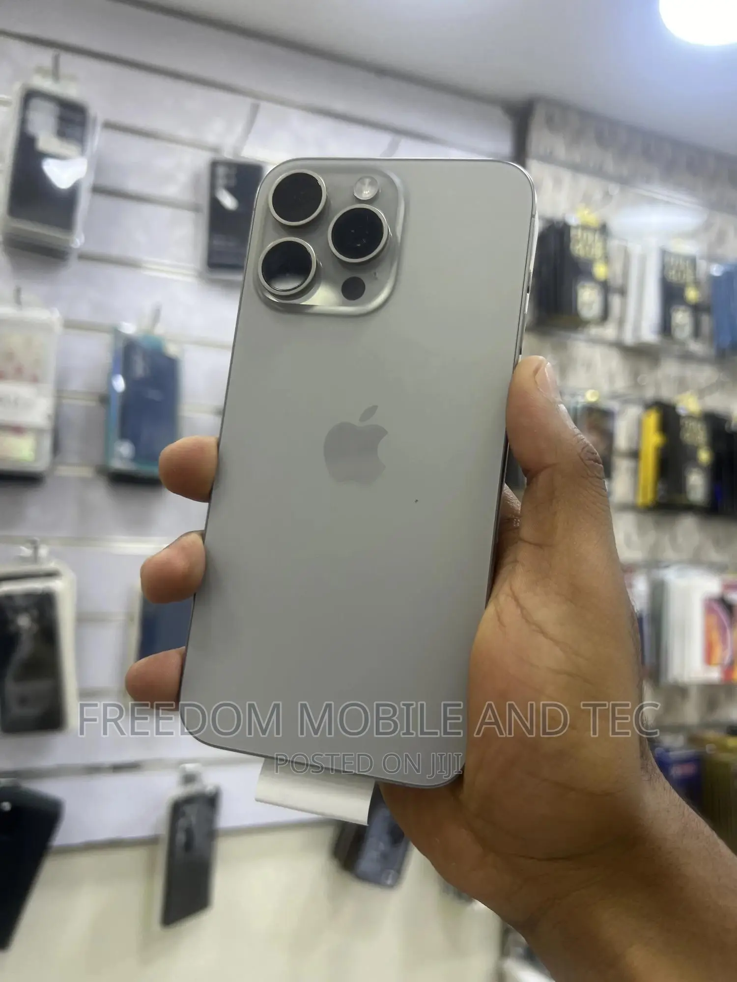 New Apple iPhone 15 Pro Max 256 GB Gray