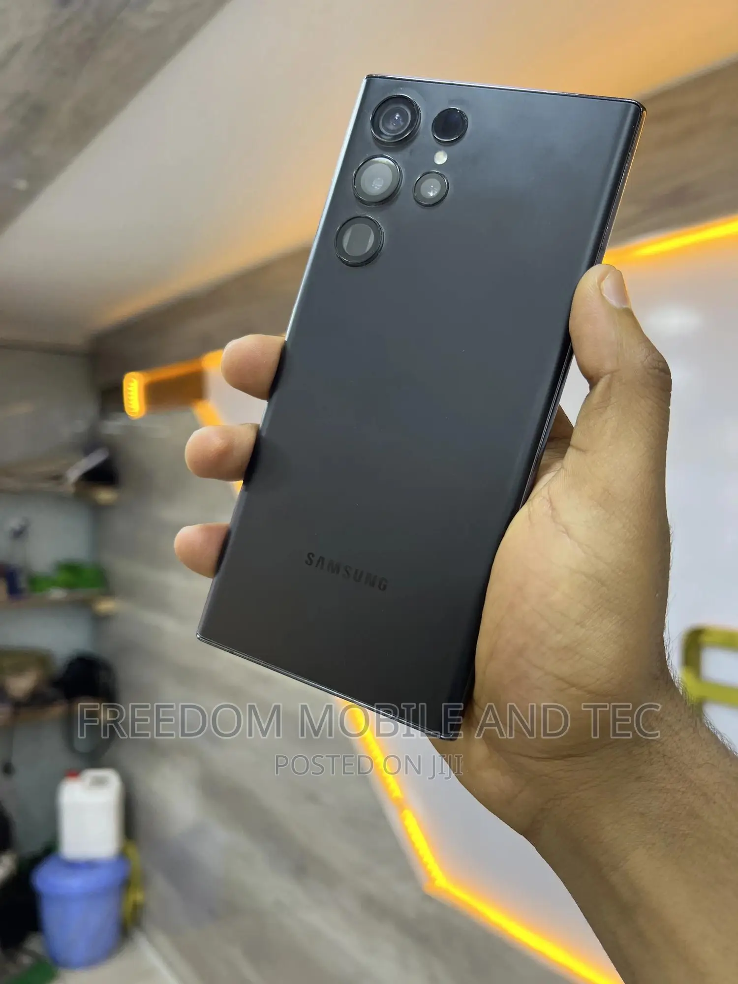 New Samsung Galaxy S22 Ultra 5G 256 GB Black