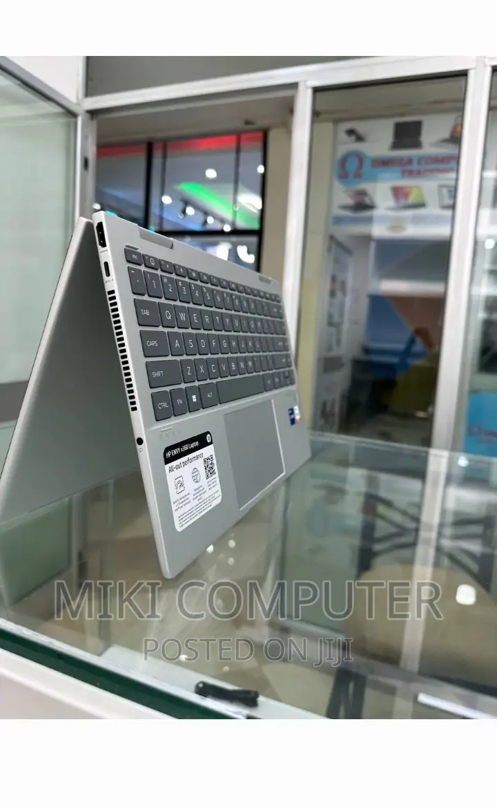 New Laptop HP Envy X360 16GB Intel Core I7 SSD 1T