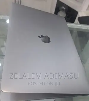 New Laptop Apple MacBook Pro 2017 8GB Intel Core I5 SSD 256GB