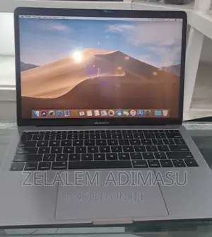 Photo - New Laptop Apple MacBook Pro 2017 8GB Intel Core I5 SSD 256GB