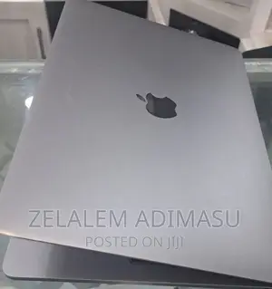 New Laptop Apple MacBook Pro 2017 8GB Intel Core I5 SSD 256GB