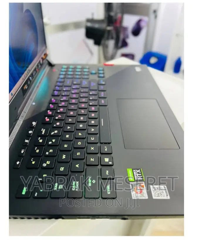 New Laptop Asus ROG Strix G15 32GB AMD Ryzen 9 SSD 1T