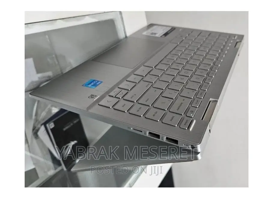 New Laptop HP Pavilion X360 8GB Intel Core i3 SSD 256GB