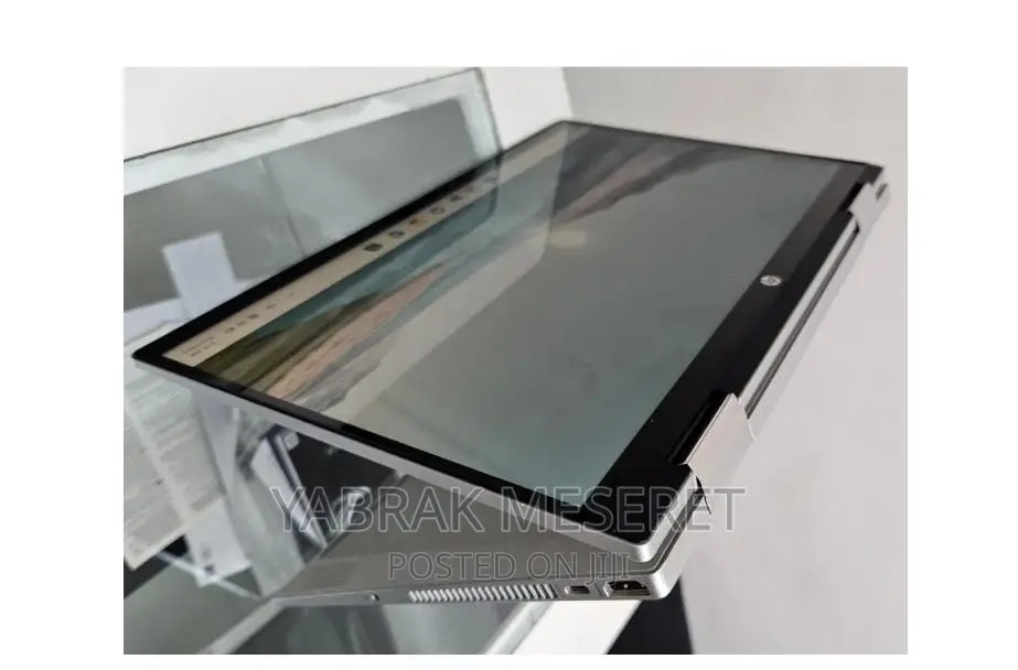 New Laptop HP Pavilion X360 8GB Intel Core i3 SSD 256GB