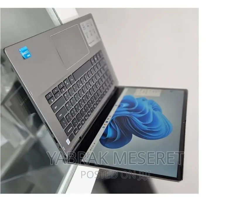 New Laptop Dell Inspiron 15 8GB Intel Core i5 SSD 256GB