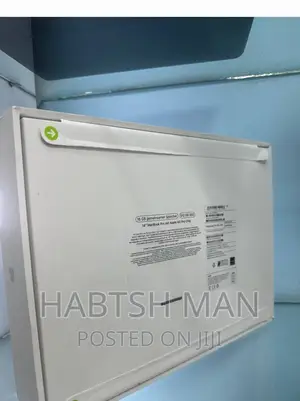 New Laptop Apple MacBook Air 2023 M2 16GB Apple M2 SSD 512GB