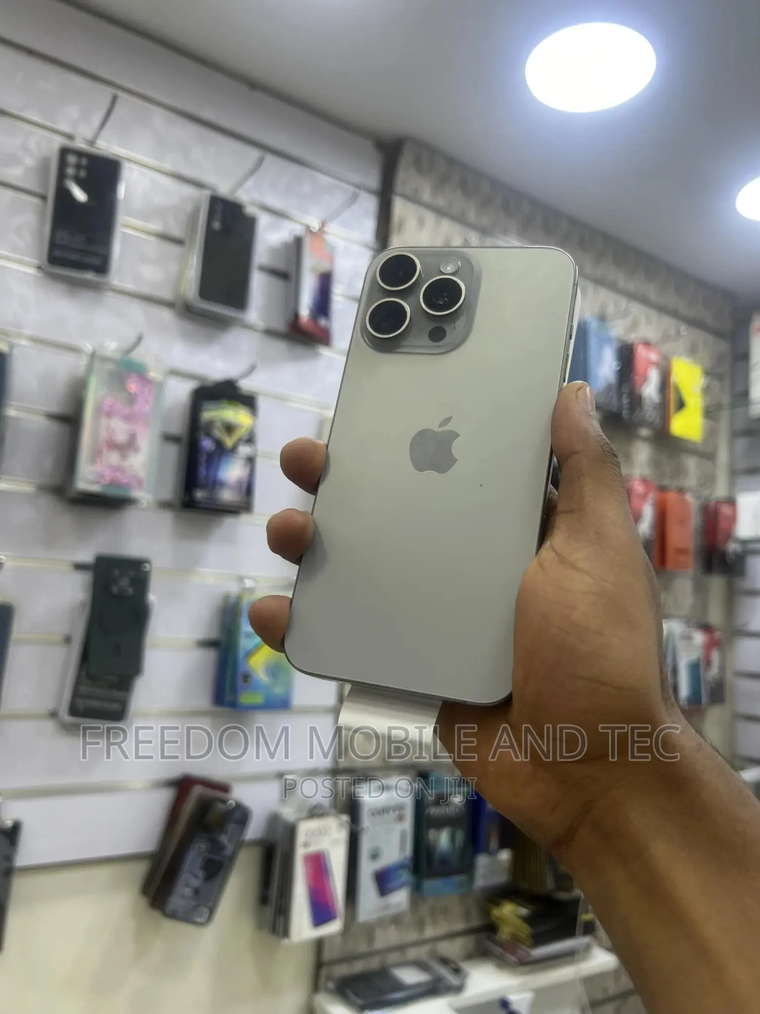 New Apple iPhone 15 Pro Max 256 GB Gray