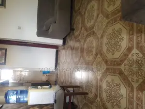 Furnished 2bdrm Condo in የሚሸጥ ኮንዶምንየም 2ኛ ወለል, Yeka for sale