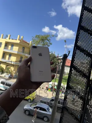 Photo - New Apple iPhone 8 Plus 256 GB White