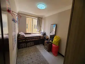 2bdrm Apartment in አስቸኳይ አስቸኳይ  40/60, Bole for sale