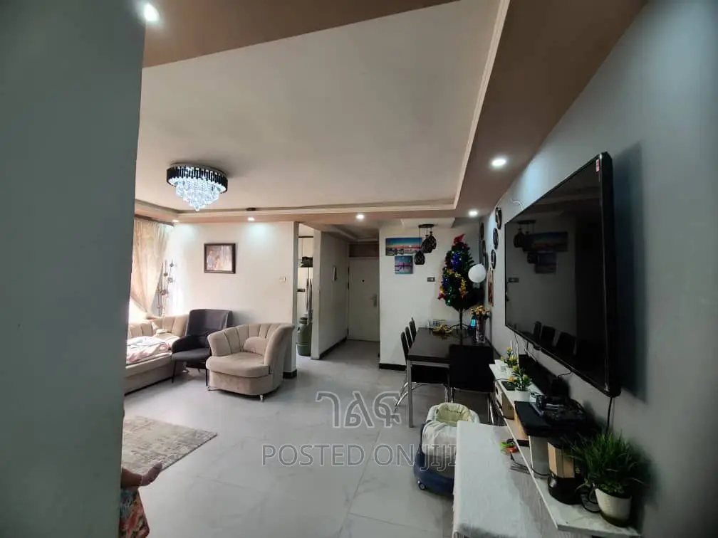 2bdrm Apartment in አስቸኳይ አስቸኳይ  40/60, Bole for sale