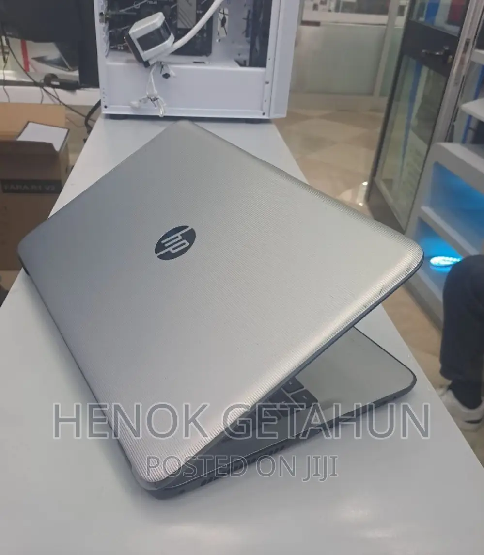 New Laptop HP Stream Notebook 8GB Intel Core I5 HDD 1T