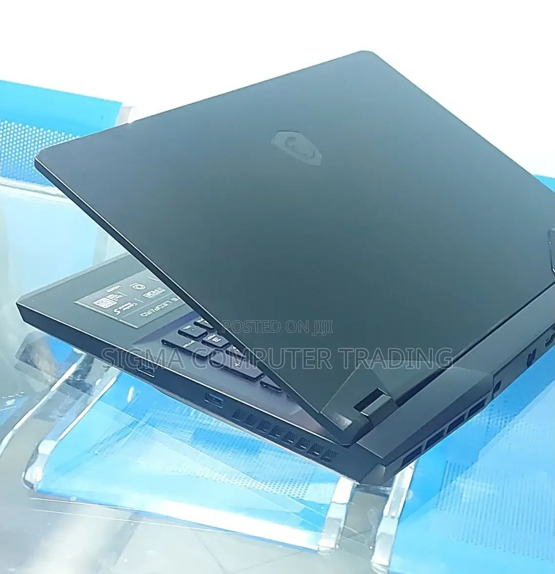 New Laptop MSI GP75 Leopard 16GB Intel Core I7 SSD 1T