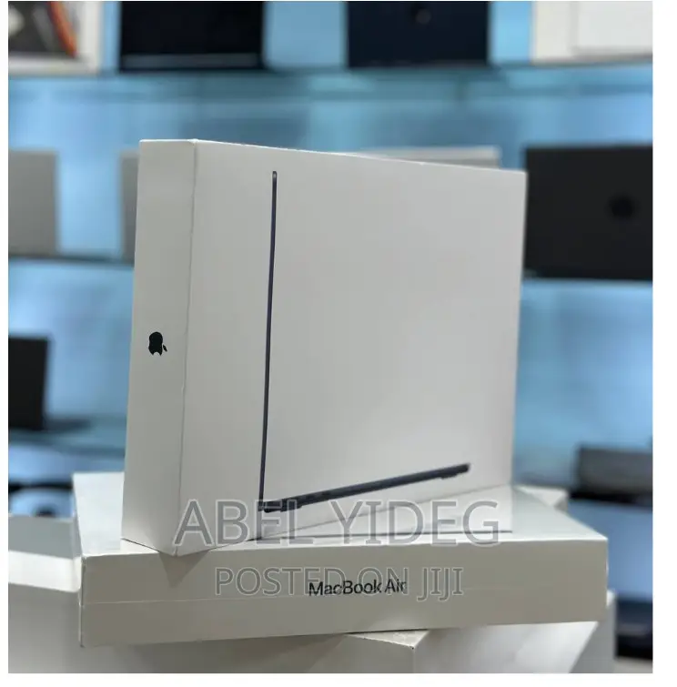 New Laptop Apple MacBook Air 2022 M2 8GB Apple M2 SSD 256GB