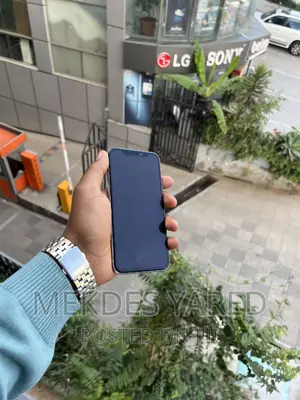 New Apple iPhone X 64 GB White