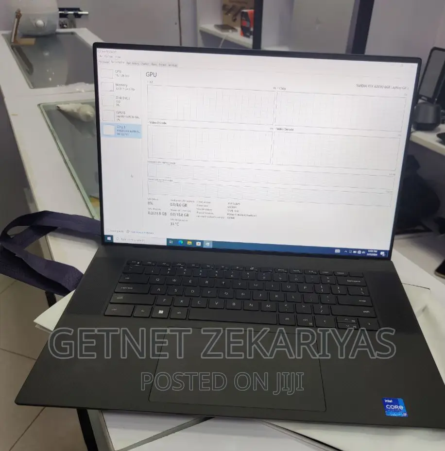 New Laptop Dell Precision 7520 32GB Intel Core I7 SSD 1T