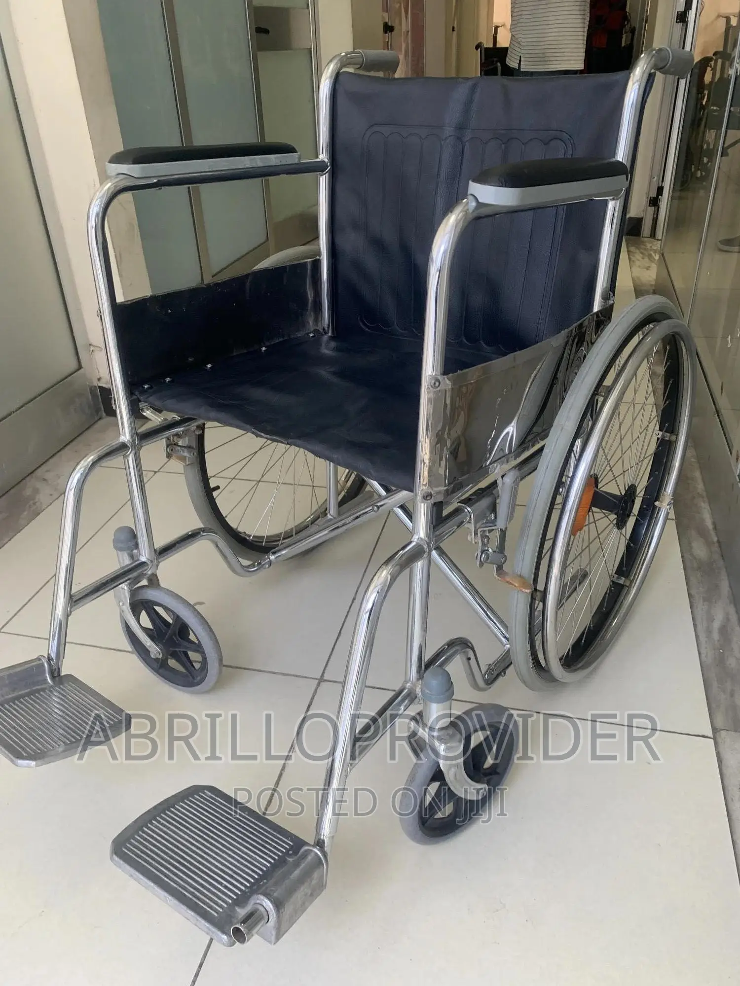 Second Wheelchair+Wheelchair+Wheelchair=Used Wheelchair