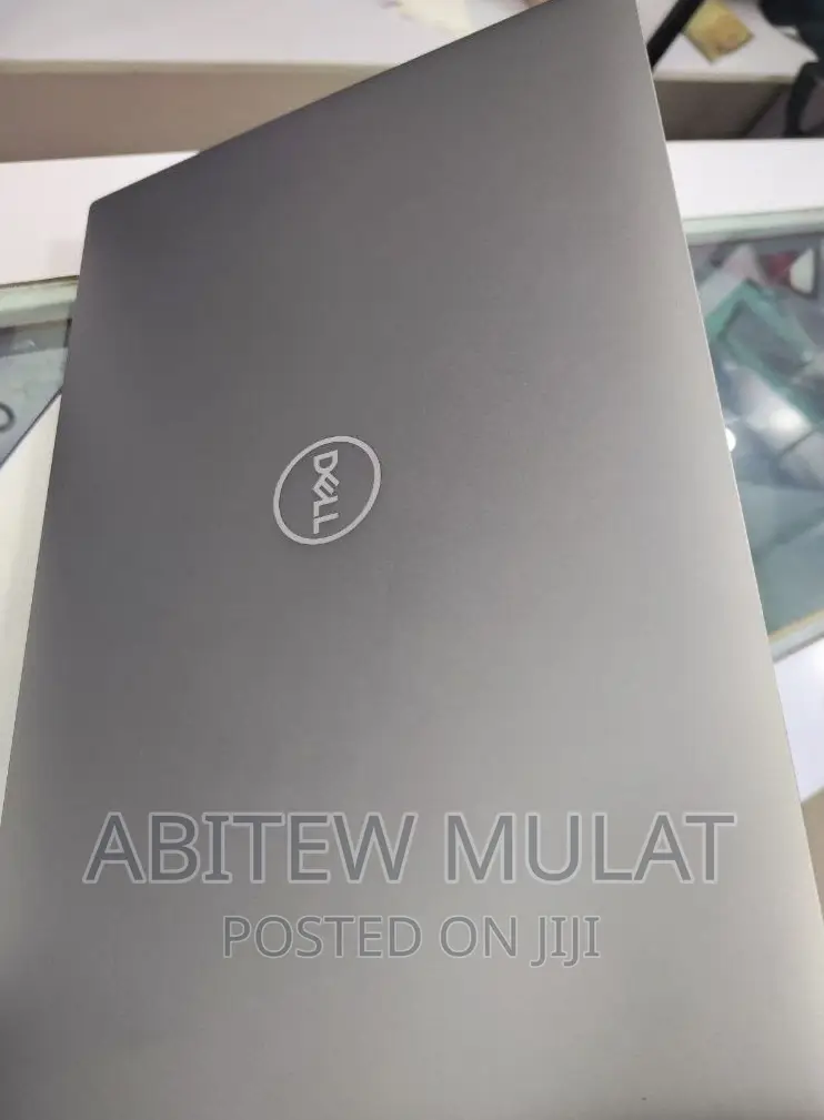 New Laptop Dell Precision 5570 32GB Intel Core I7 SSD 1T