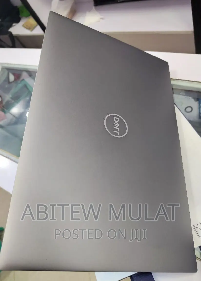 New Laptop Dell Precision 5570 32GB Intel Core I7 SSD 1T