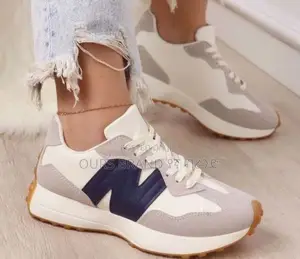 Photo - Origional New Balance 327 Sneaker Woman's Size Shoe