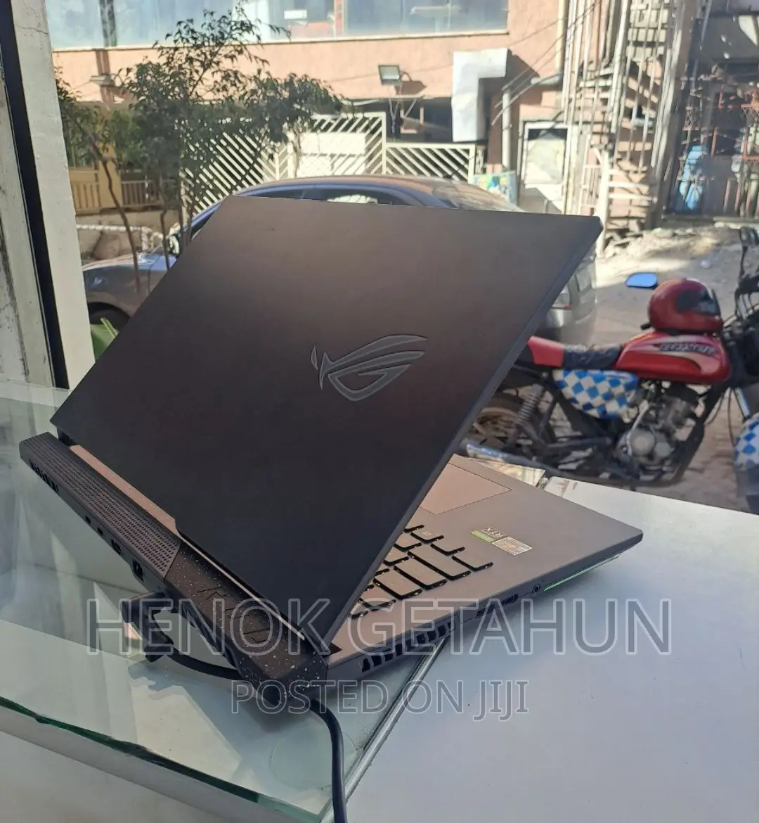 New Laptop Asus ROG Strix G15 32GB AMD Ryzen 9 SSD 1T