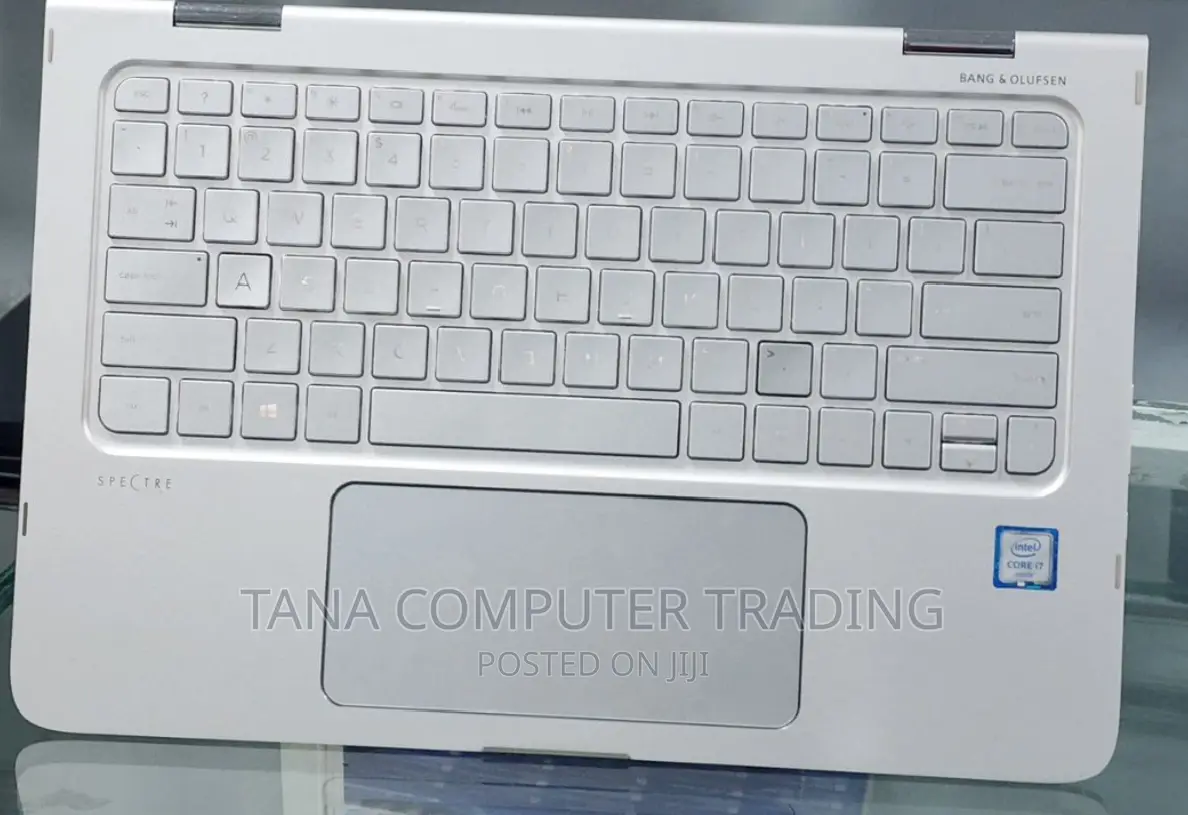New Laptop HP Spectre 8GB Intel Core I7 SSD 500GB