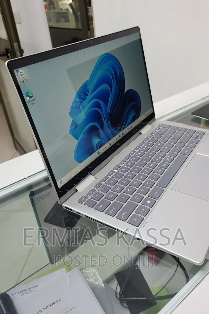 New Laptop HP Envy X360 16GB Intel Core I7 SSD 1T