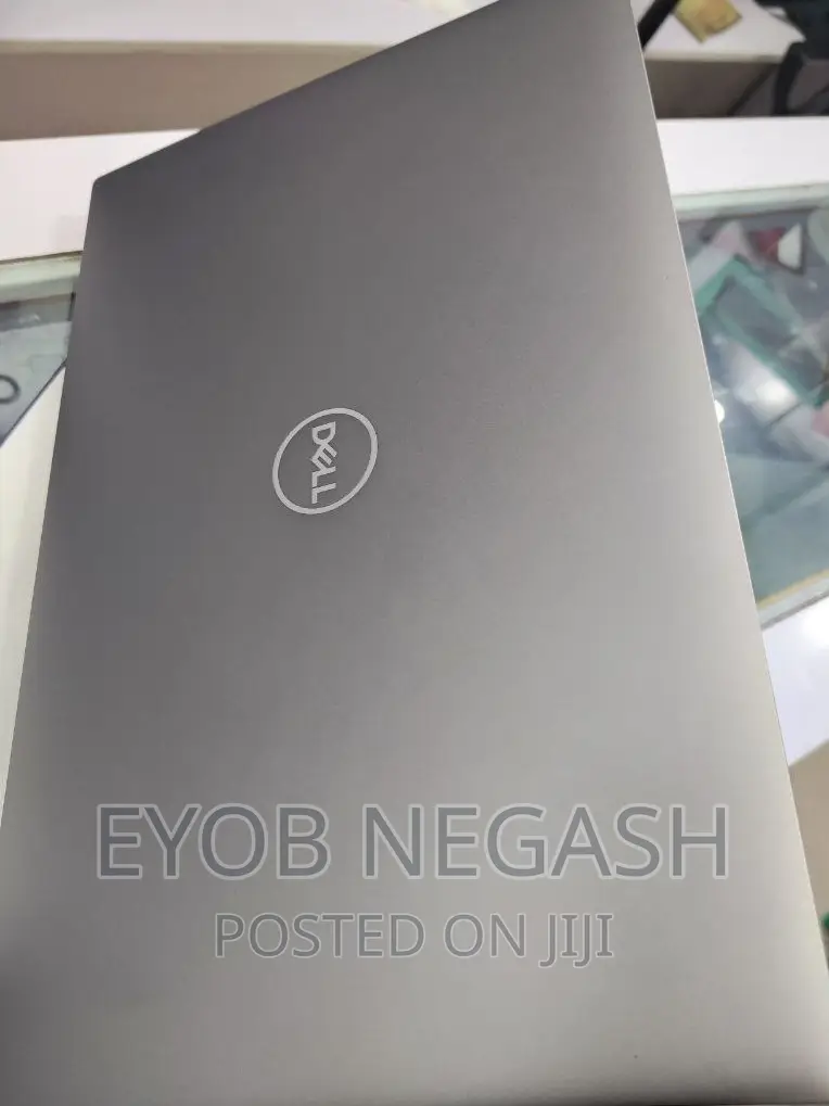 New Laptop Dell Precision 7710 32GB Intel Core I7 SSD 1T