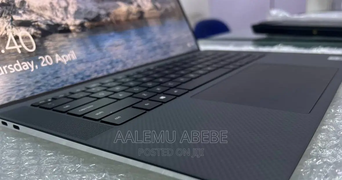 New Laptop Dell Precision 5530 16GB Intel Core I7 SSD 512GB