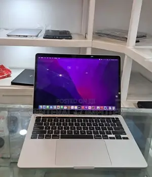 New Laptop Apple MacBook 2020 16GB Intel Core I7 SSD 1T