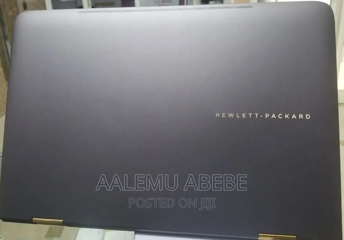 New Laptop HP Spectre X360 8GB Intel Core I7 SSD 512GB