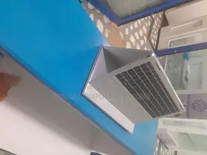 New Laptop HP EliteBook x360 1040 G7 16GB Intel Core i7 SSD 256GB