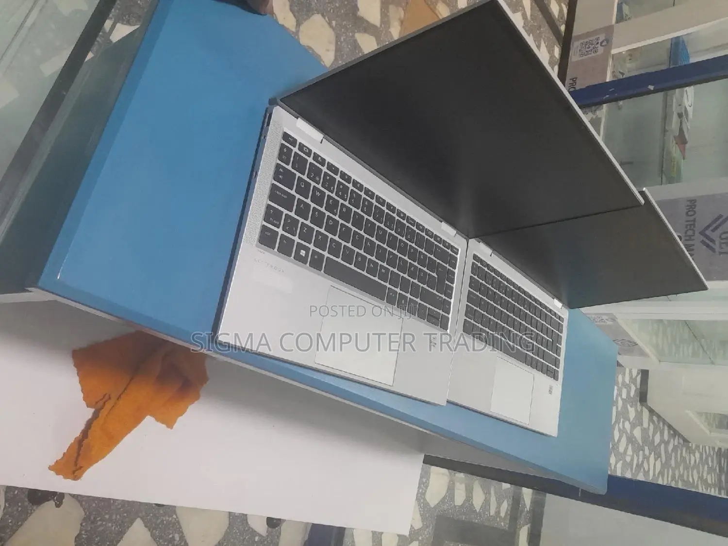 New Laptop HP EliteBook x360 1040 G7 16GB Intel Core i7 SSD 256GB