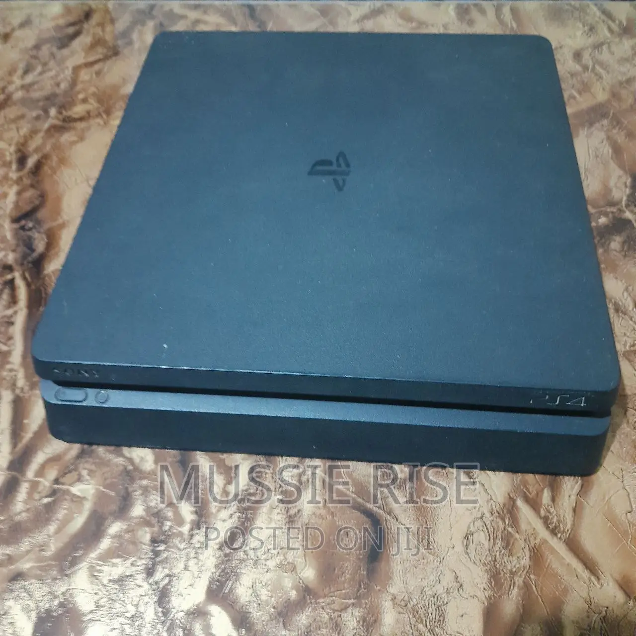 Playstation 4 Slim
