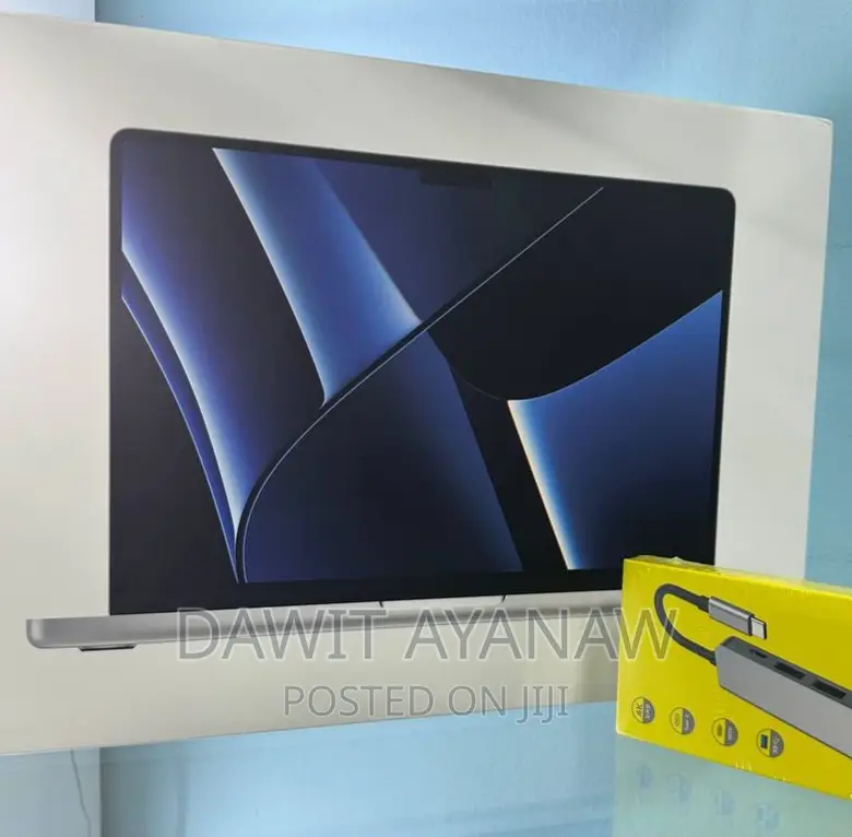 New Laptop Apple MacBook Pro 2022 M2 16GB Apple M2 SSD 512GB