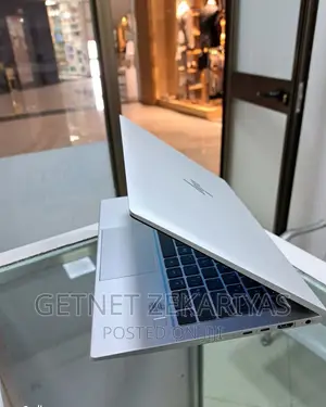 Photo - New Laptop HP EliteBook 830 G7 16GB Intel Core I7 SSD 512GB