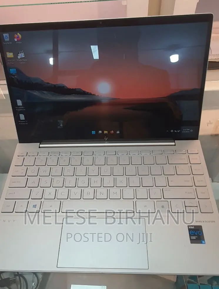 New Laptop HP Envy 13t 16GB Intel Core I5 SSD 512GB