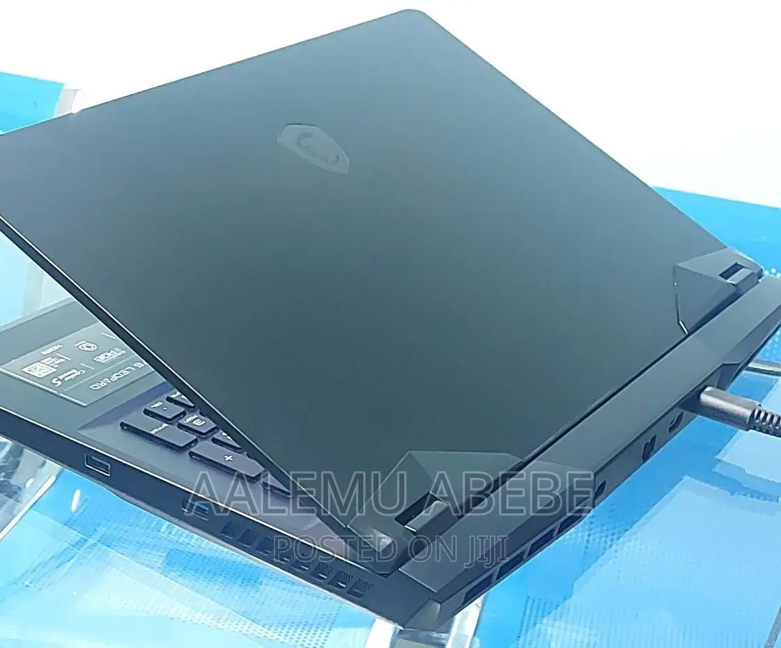 New Laptop MSI GP75 Leopard 16GB Intel Core I7 SSD 1T