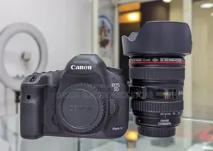 Photo - Canon EOS 5D Mark 3 DSLR Camera