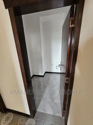 3bdrm Apartment in አዲስ አበባ  ወሎ ሰፈር, Kirkos for sale
