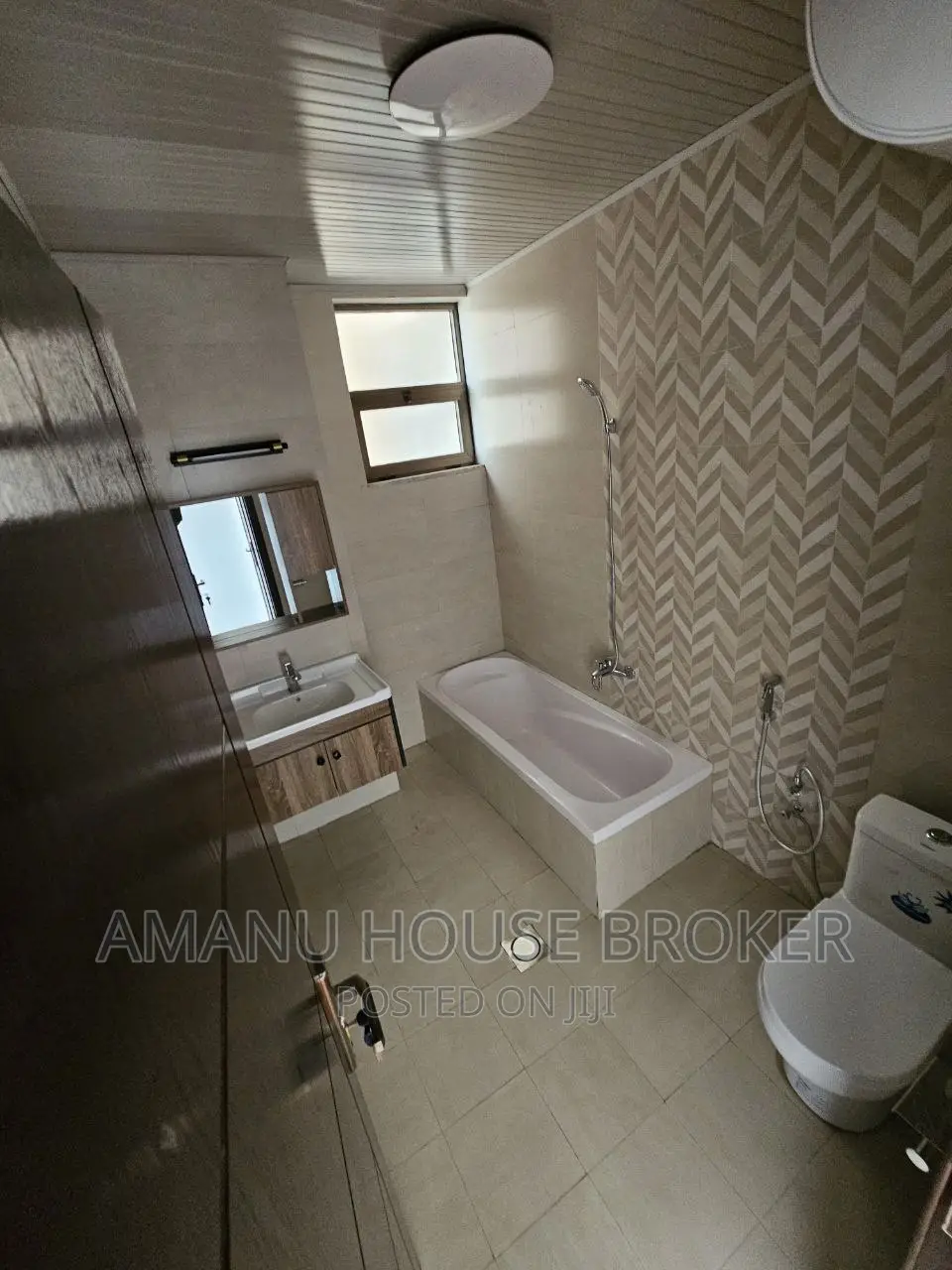 3bdrm Apartment in አዲስ አበባ  ወሎ ሰፈር, Kirkos for sale