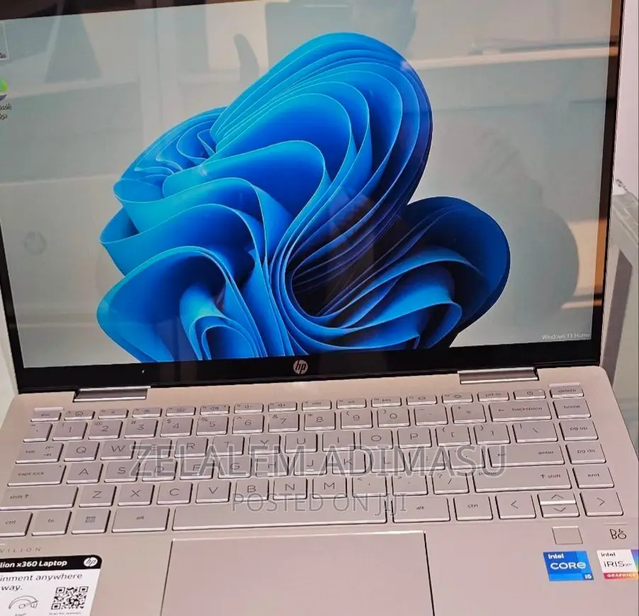 New Laptop HP Pavilion 13 X360 8GB Intel Core I5 SSD 512GB