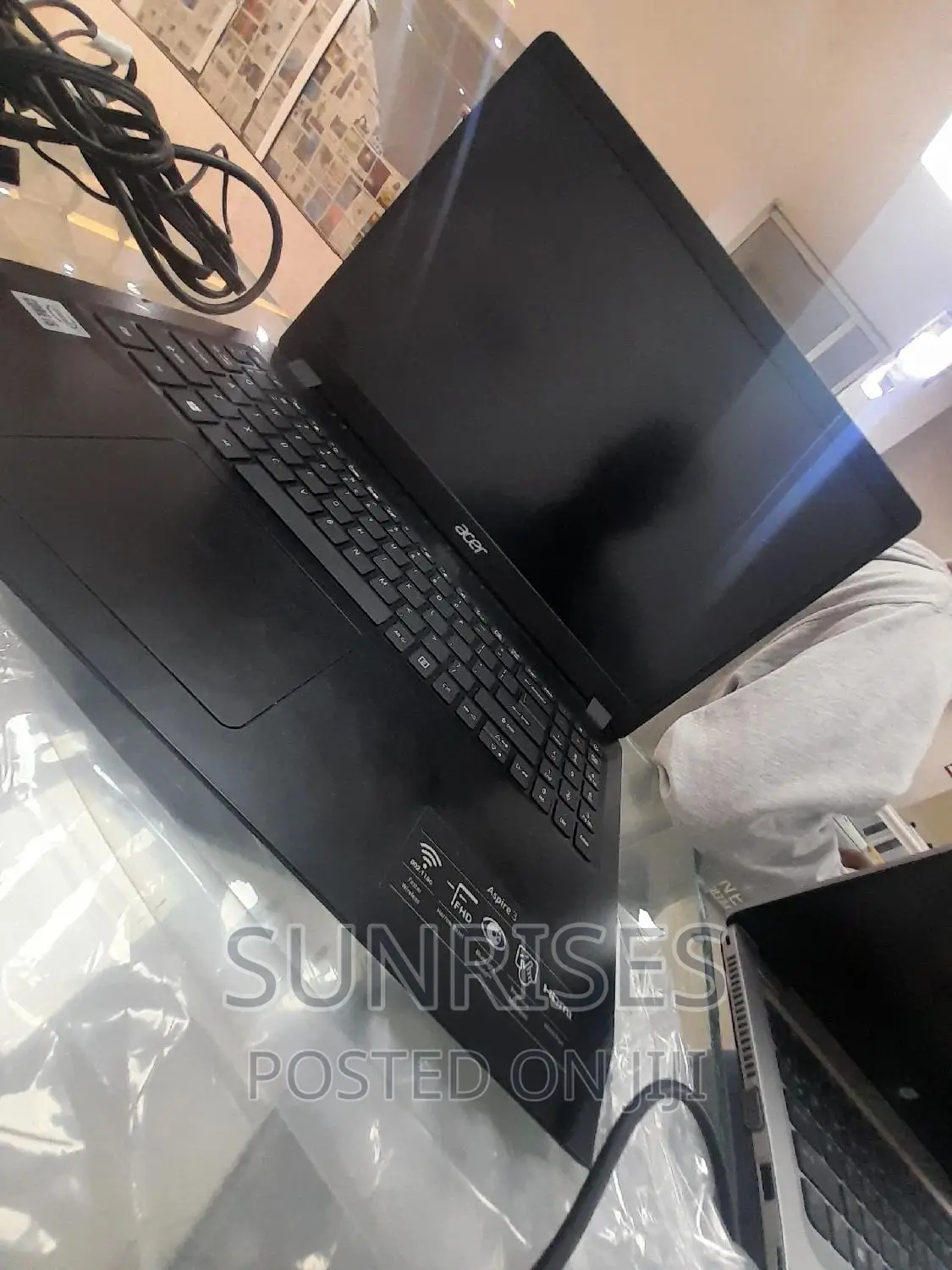 New Laptop Acer Aspire 3820TG 8GB Intel Core I5 SSD 512GB