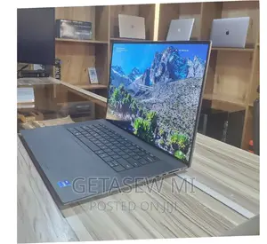 New Laptop Dell 32GB Intel Core I7 SSD 1T