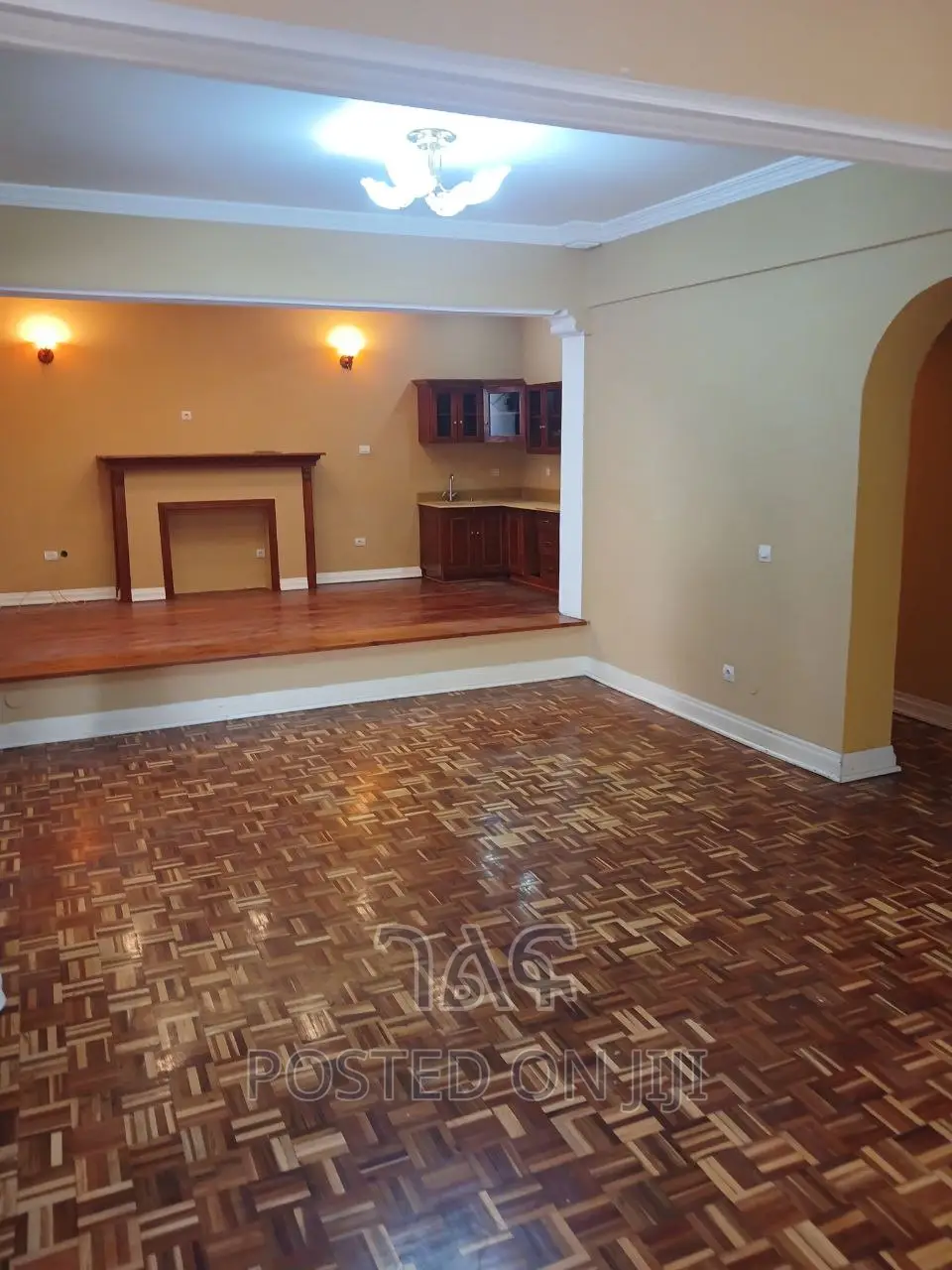 5bdrm Villa in 🏘ባንክ ያለበት የሚሸጥ ቤት, Bole for sale