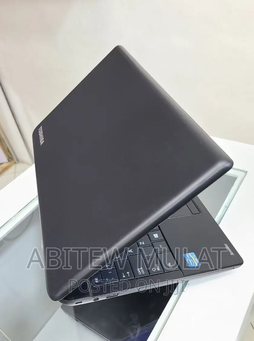 New Laptop Toshiba Satellite C55 4GB Intel Core I5 HDD 500GB