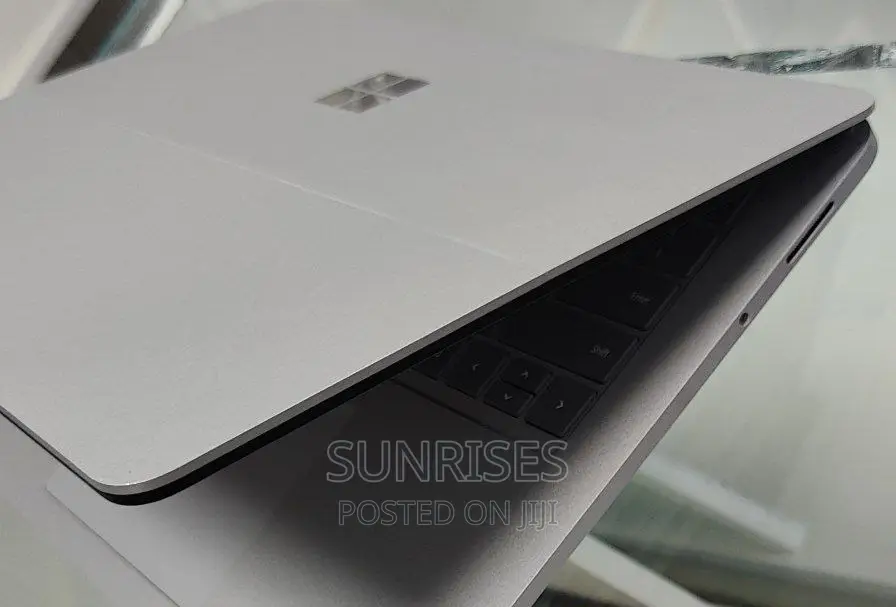 New Laptop Microsoft Surface Pro 9 16GB Intel Core I7 SSD 1T