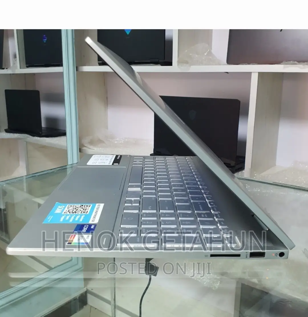 New Laptop HP Envy X360 16GB Intel Core I7 SSD 512GB